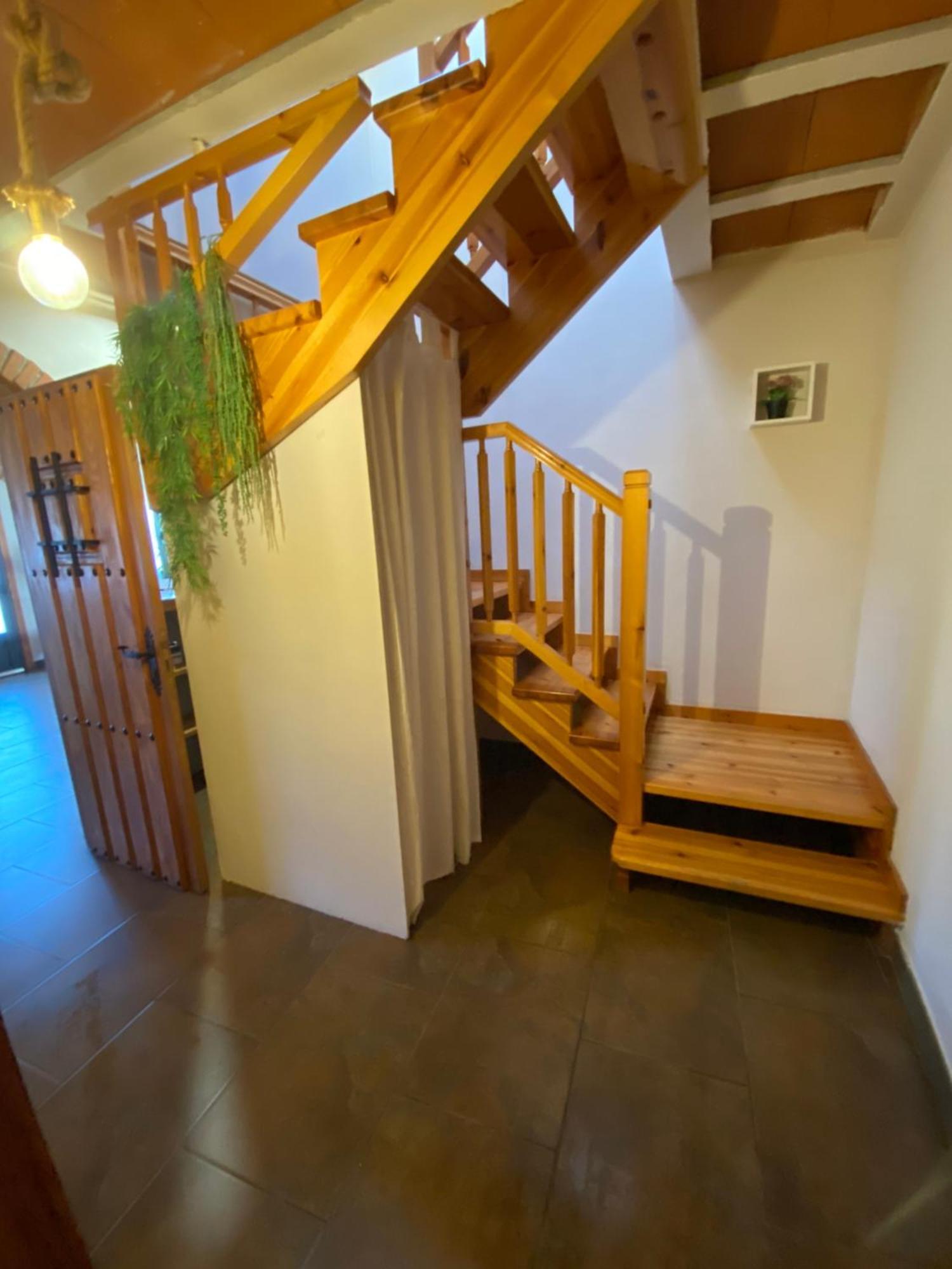 Moli Den Burch Villa *