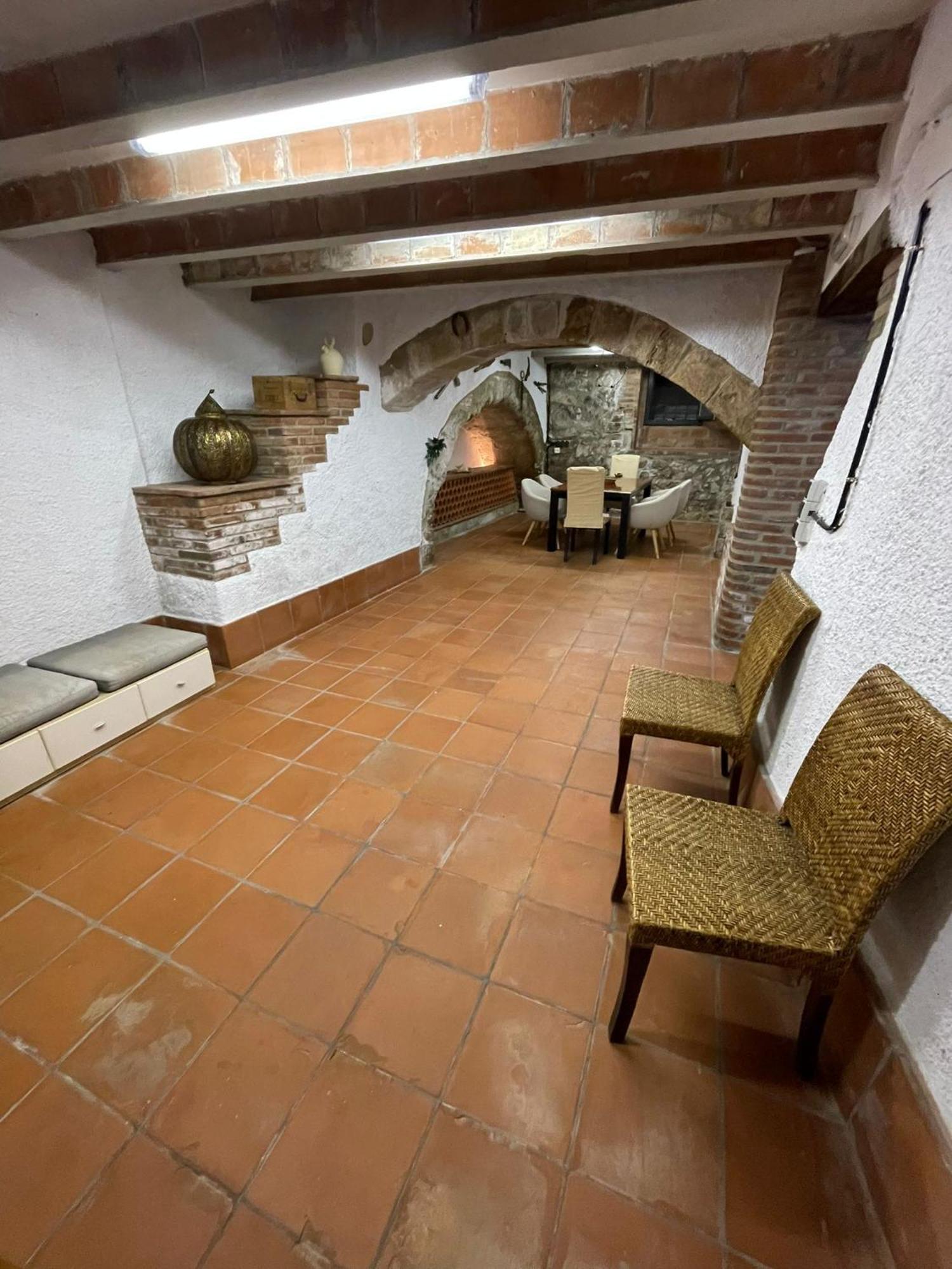 Moli Den Burch Villa